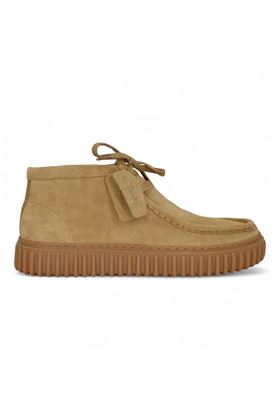 Polacco uomo in camoscio colore sabbia. CLARKS | TORHILL HI U-DARK SAND SUEDE